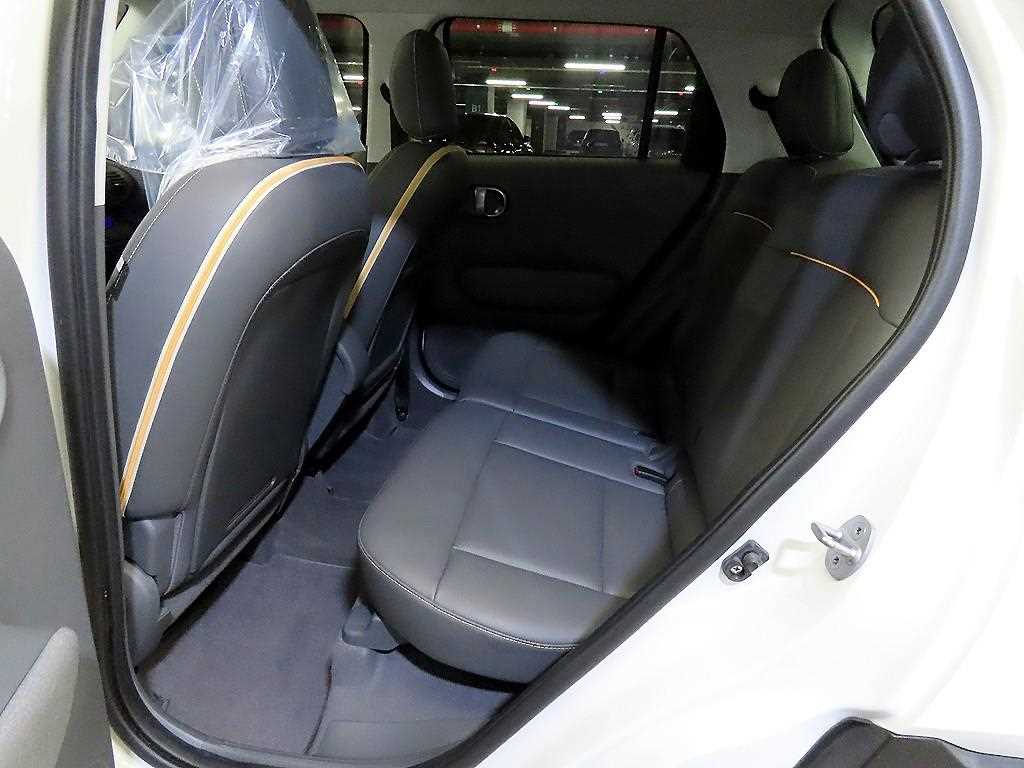 HYUNDAI Casper - Vista 7