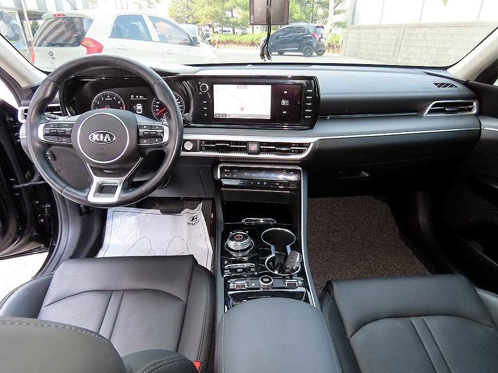 KIA K5 - Vista 7