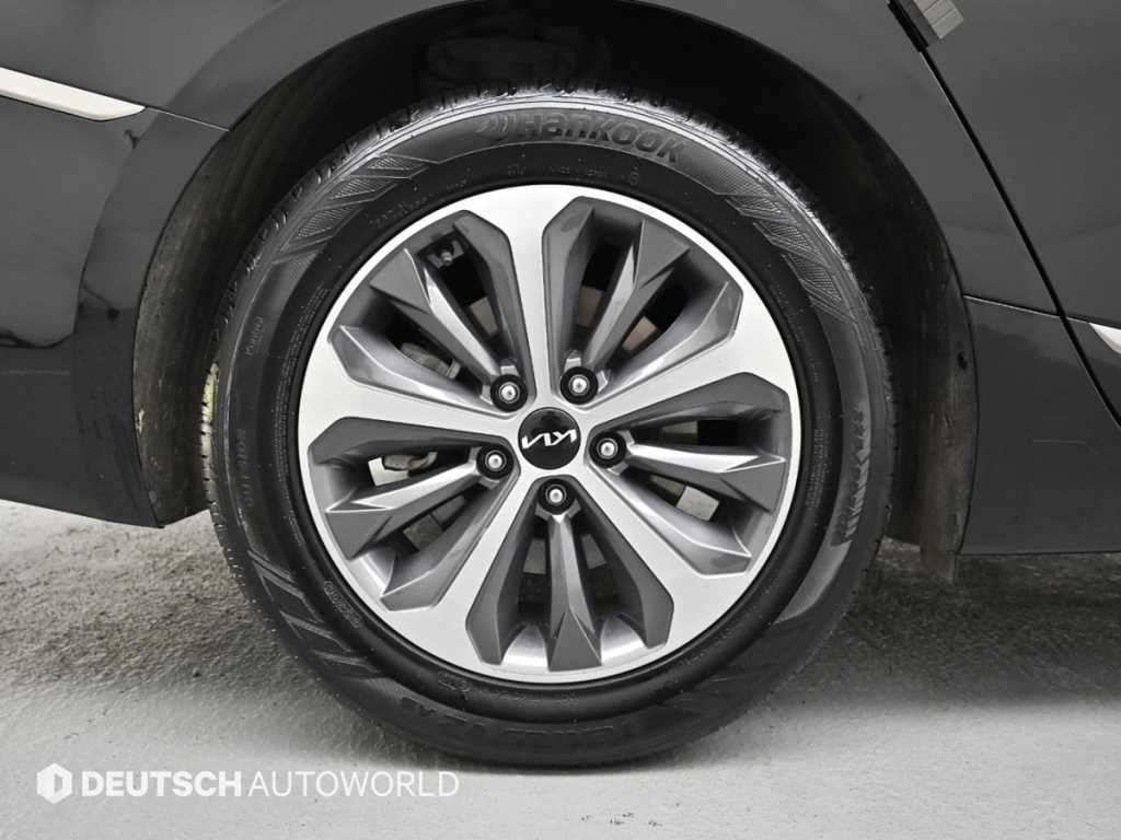 KIA K8 - Vista 5