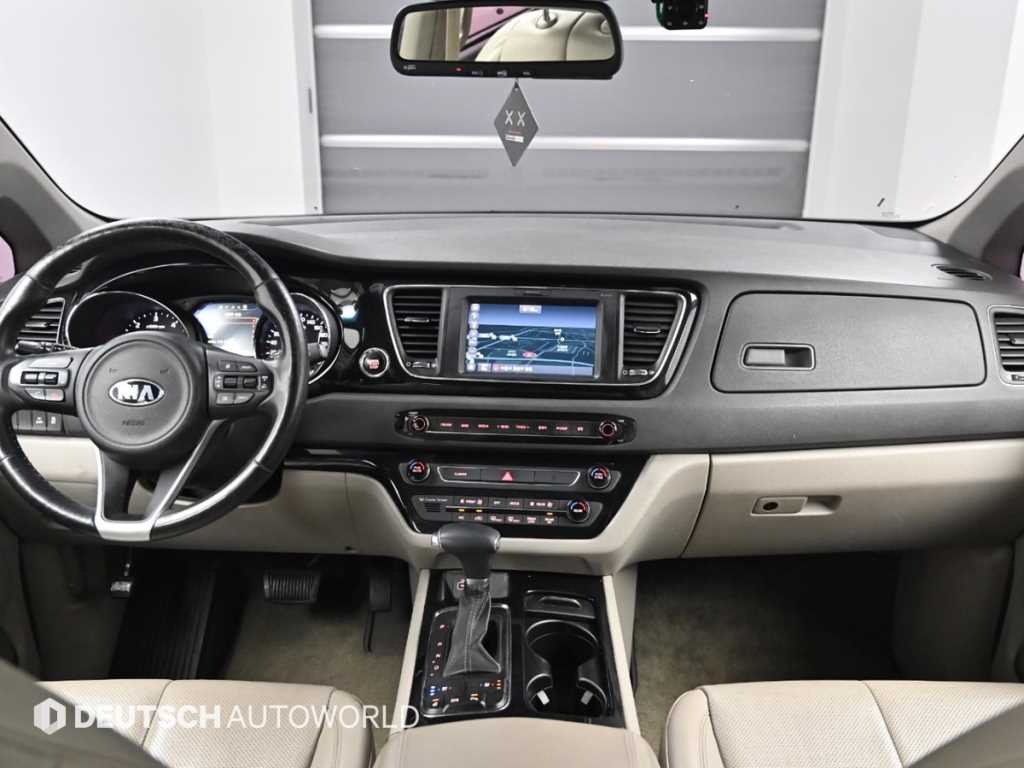 KIA Carnival - Vista 7