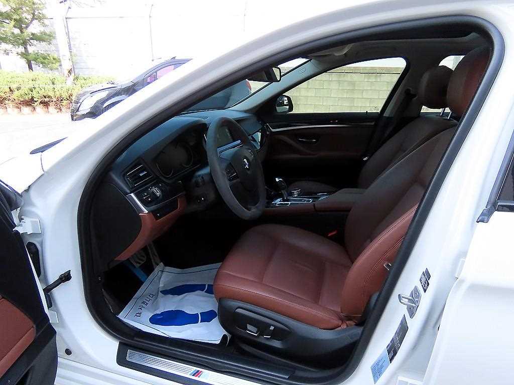 BMW 5 Series - Vista 5