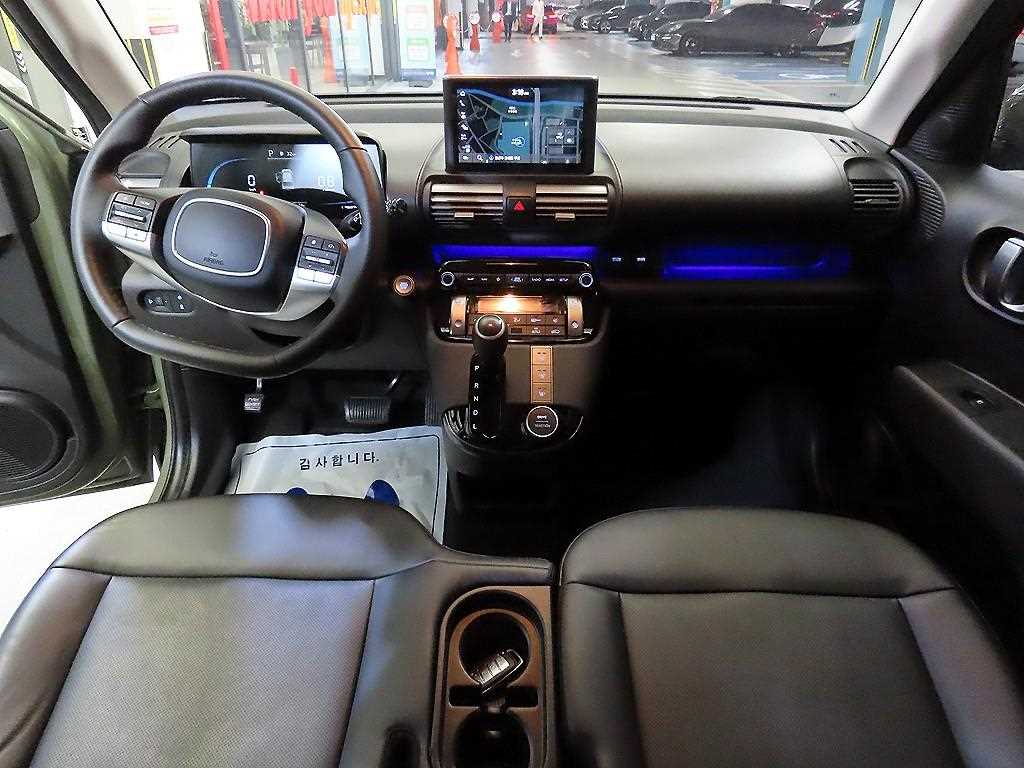 HYUNDAI Casper - Vista 8
