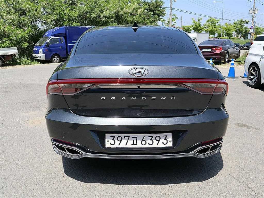 HYUNDAI Grandeur - Vista 4