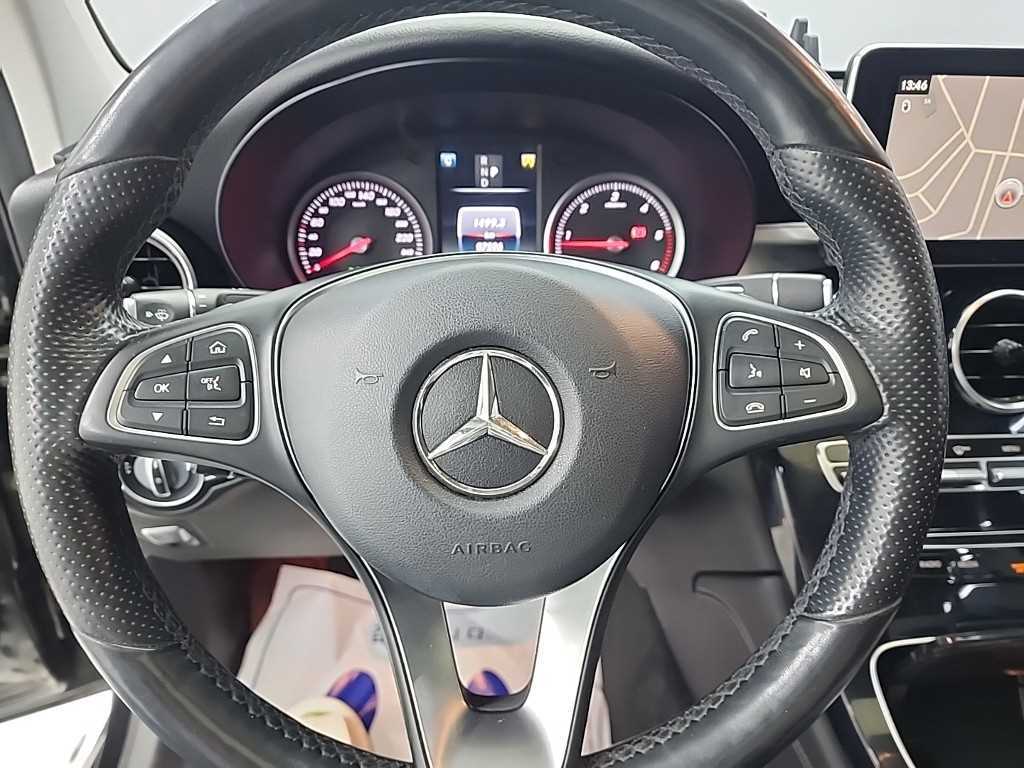 Mercedes Benz GLC Class - Vista 9