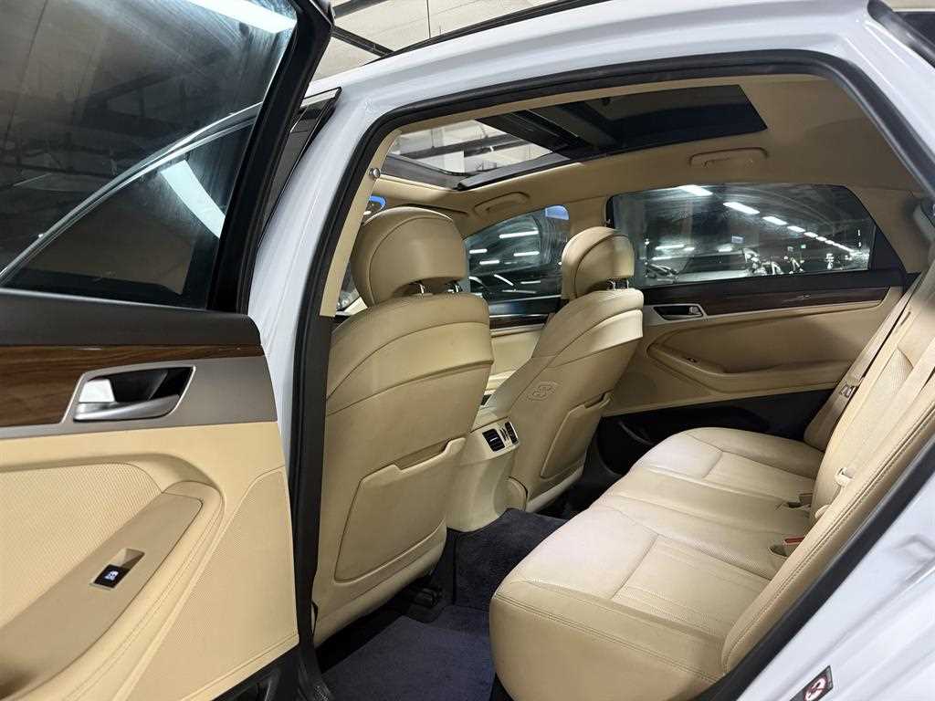 Genesis G80 - Vista 8