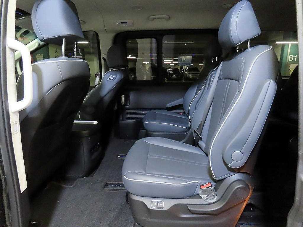 HYUNDAI Staria - Vista 7