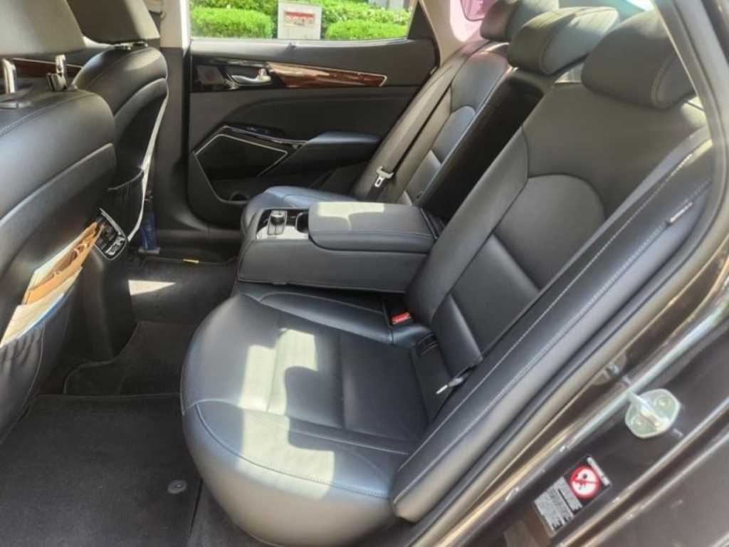 KIA K7 - Vista 8