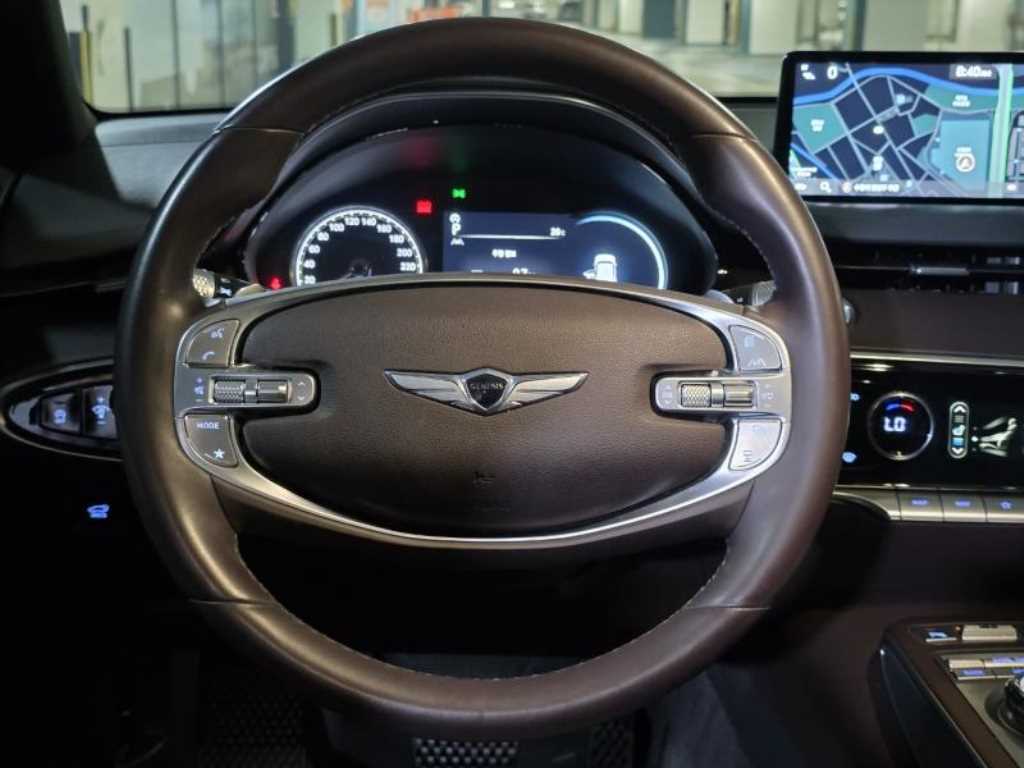 Genesis GV70 - Vista 11
