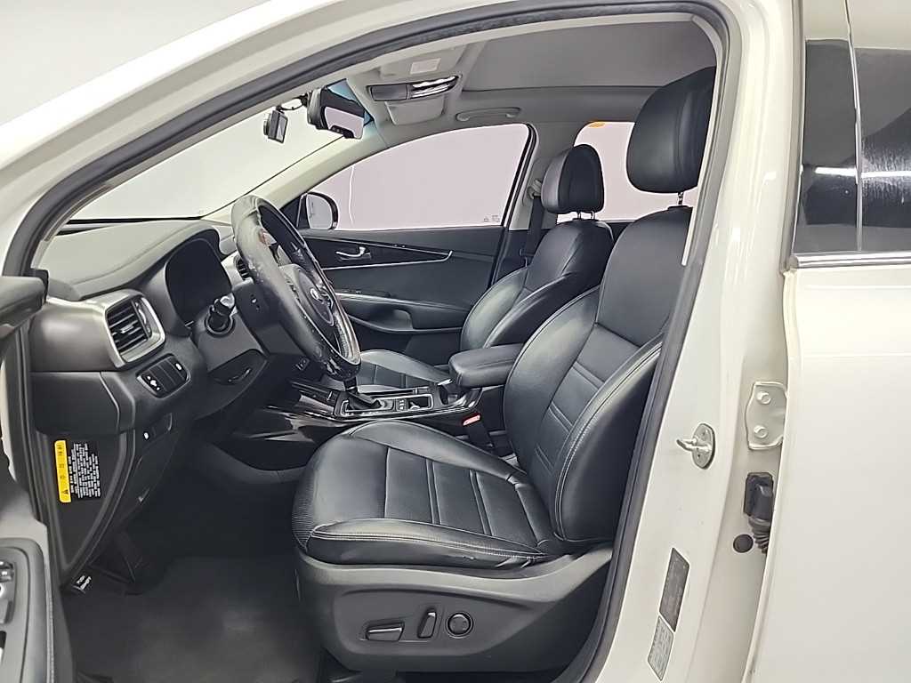 KIA Sorento - Vista 11