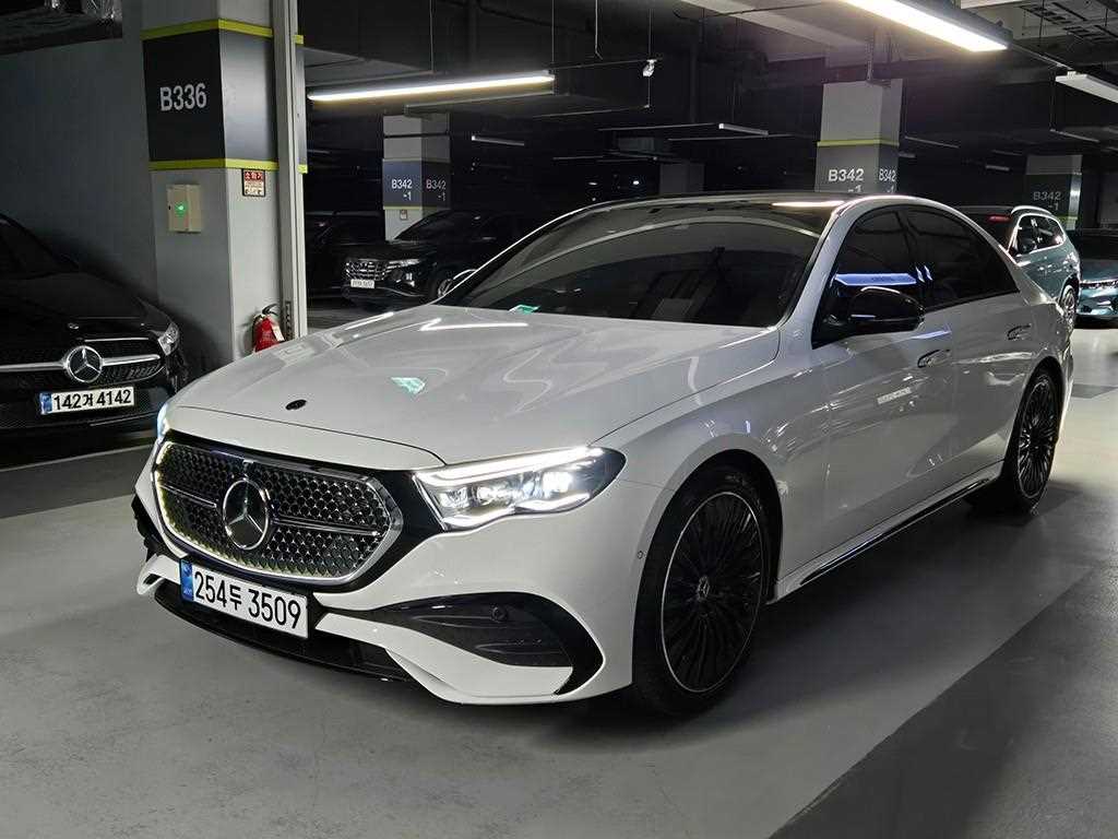 Mercedes Benz E class - Vista 2