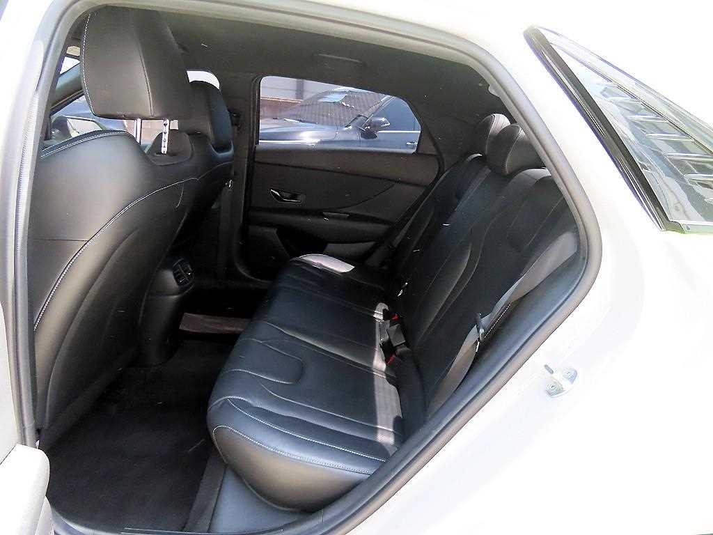 HYUNDAI Avante - Vista 6