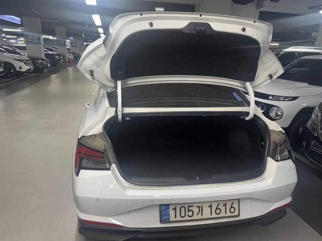 HYUNDAI Avante 2023 Blanco - Importación desde Corea - HF Imports Iquique - Foto 13
