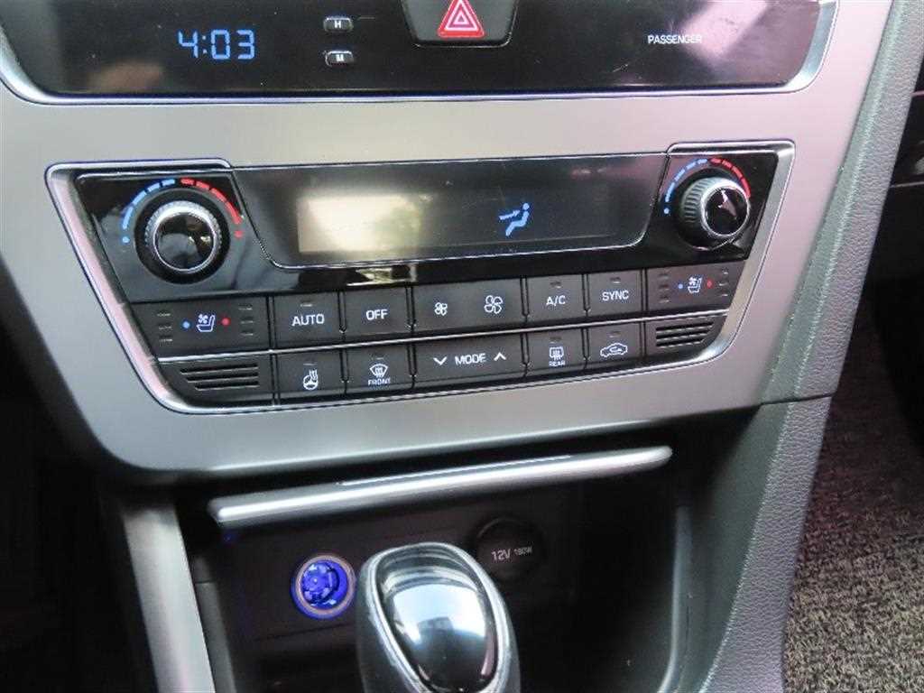 HYUNDAI Sonata - Vista 7