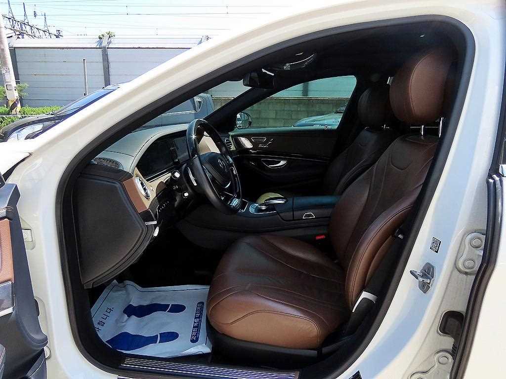 Mercedes Benz S Class - Vista 5