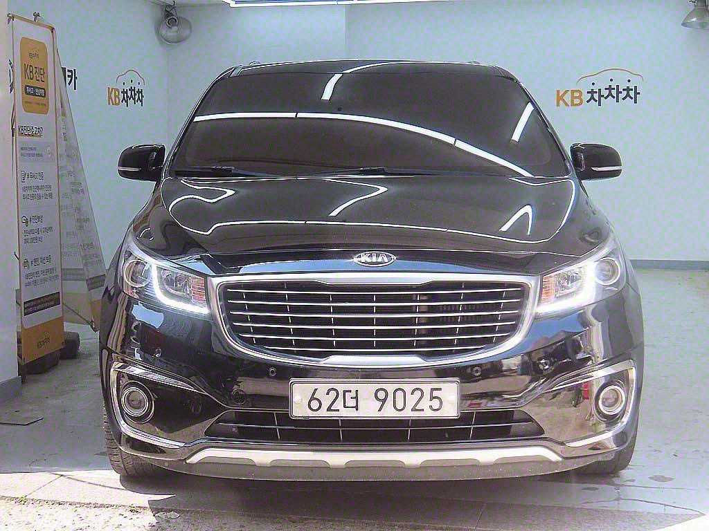 KIA Carnival 2018 Negro - Importación desde Corea - HF Imports Iquique - Foto 1