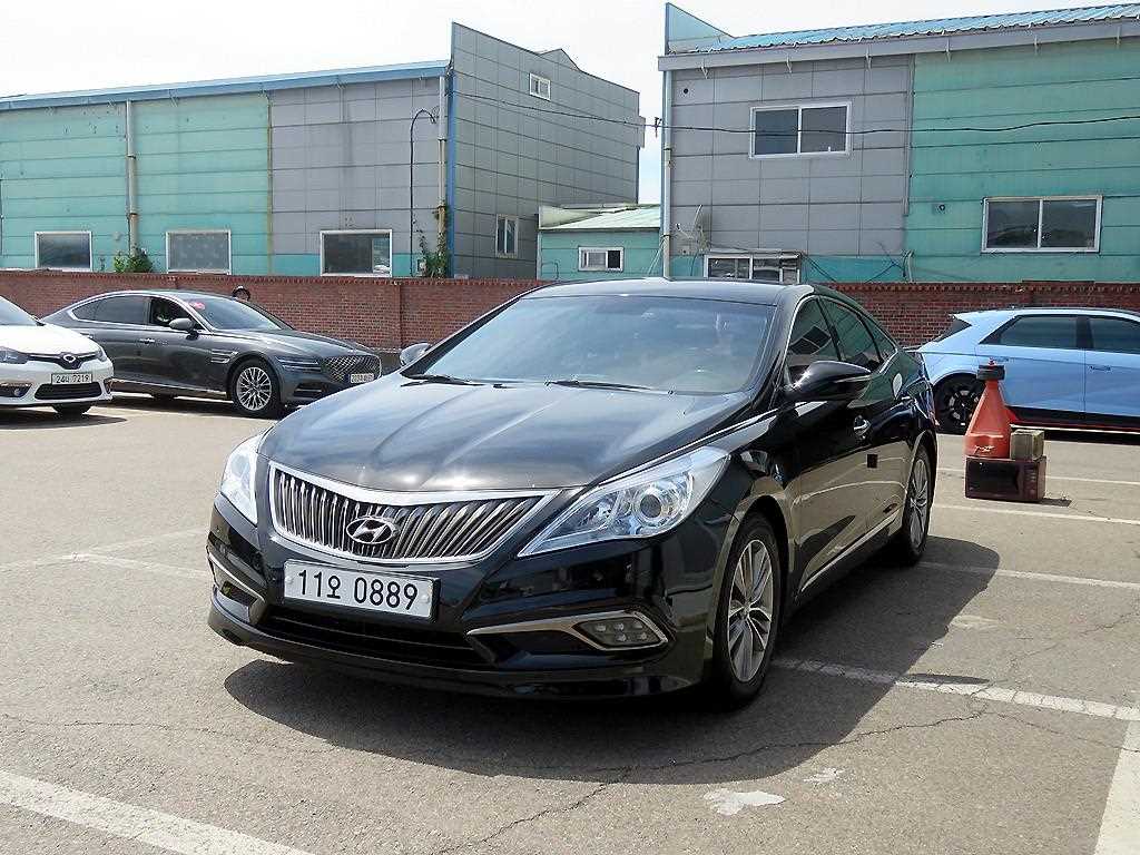 HYUNDAI Grandeur - Vista 2