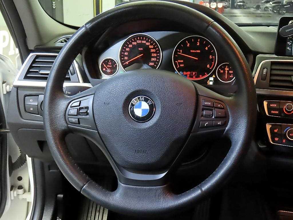 BMW 3 series - Vista 8