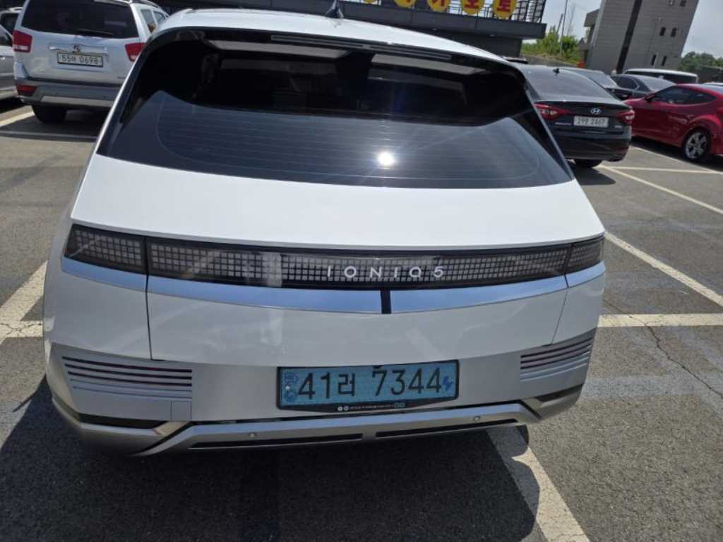 HYUNDAI Ioniq 5 - Vista 2