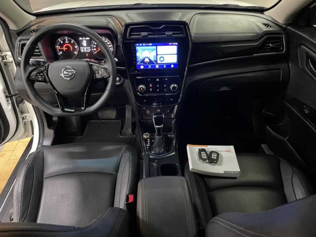 Ssangyong Tivoli 2021 Blanco - Importación desde Corea - HF Imports Iquique - Foto 19