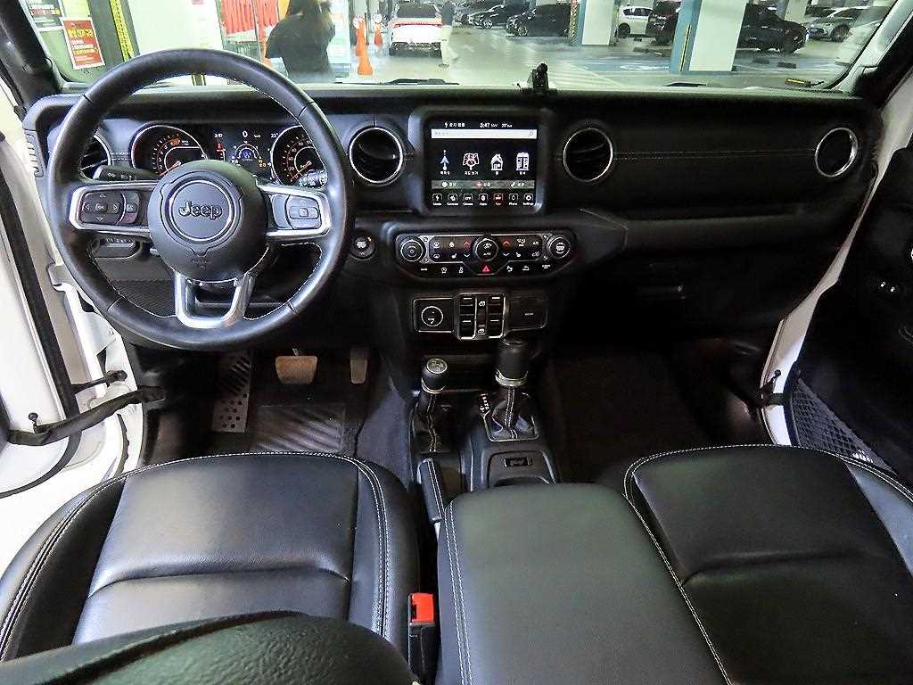 Jeep Wrangler - Vista 10
