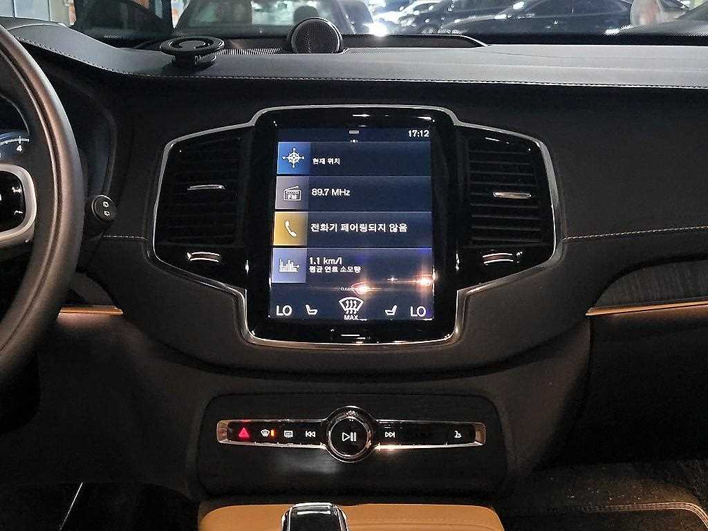 Volvo XC90 - Vista 11