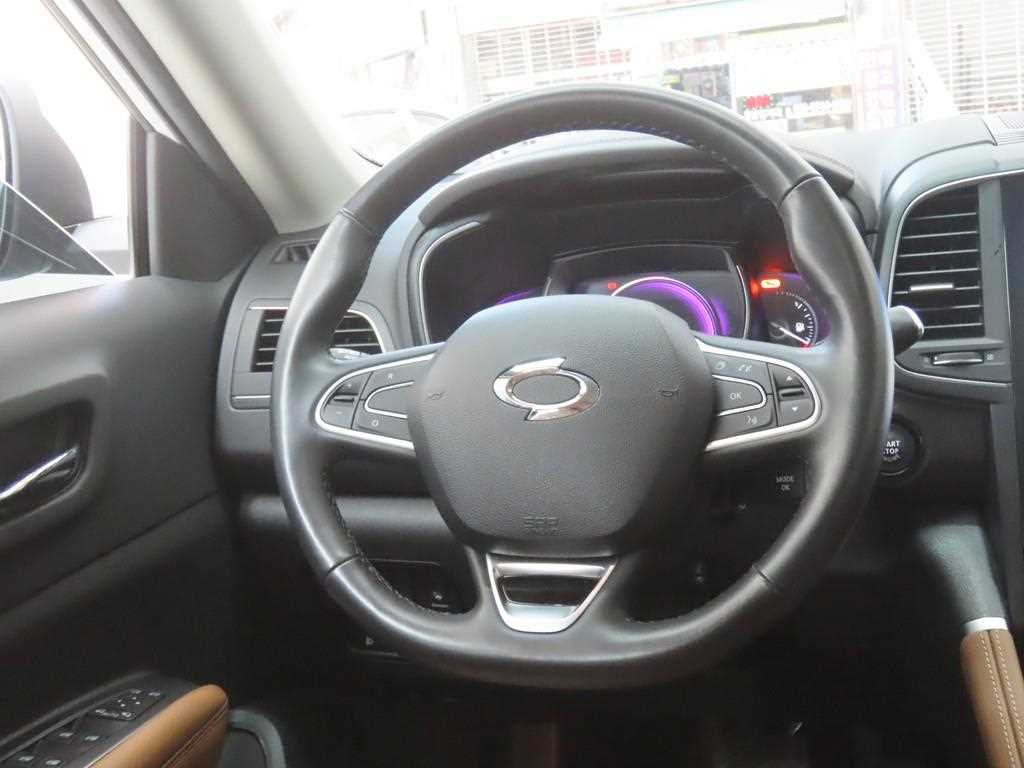 SAMSUNG QM6 2021 Blanco - Importación desde Corea - HF Imports Iquique - Foto 17