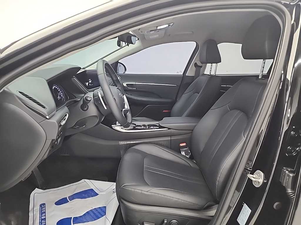 HYUNDAI Sonata - Vista 6