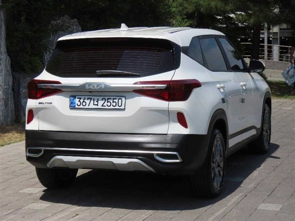 KIA Seltos - Vista 3