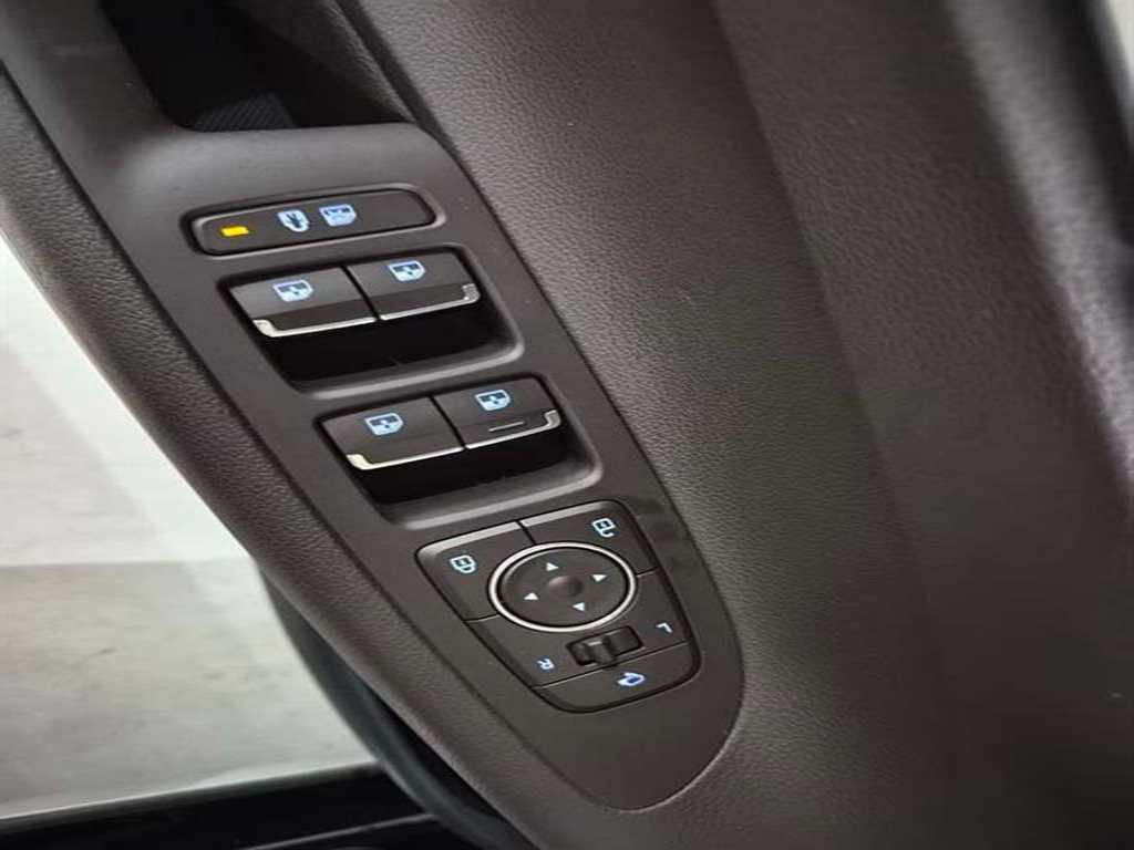 HYUNDAI Grandeur - Vista 12