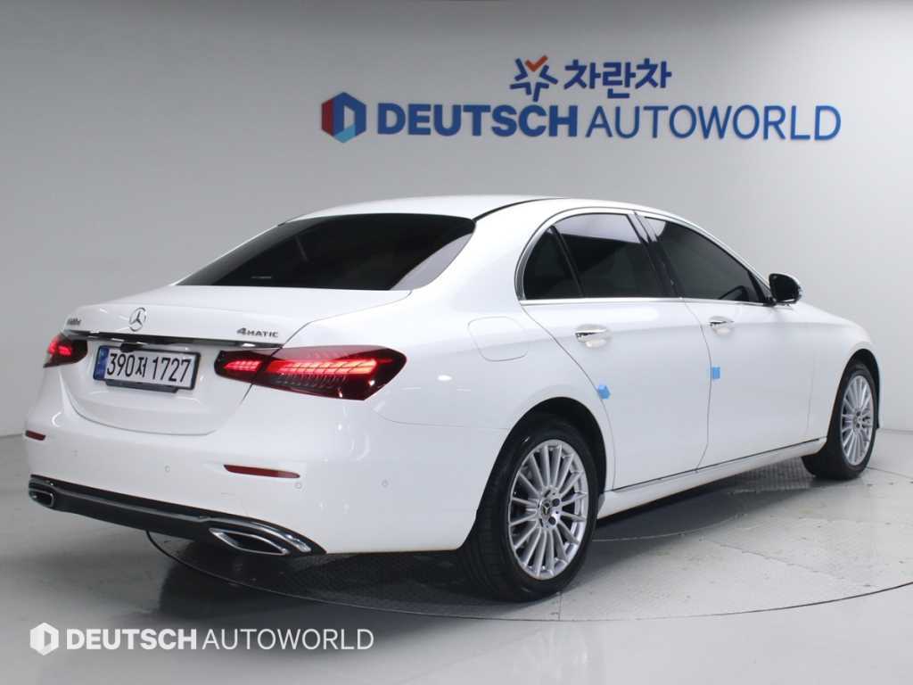 Mercedes Benz E class - Vista 2