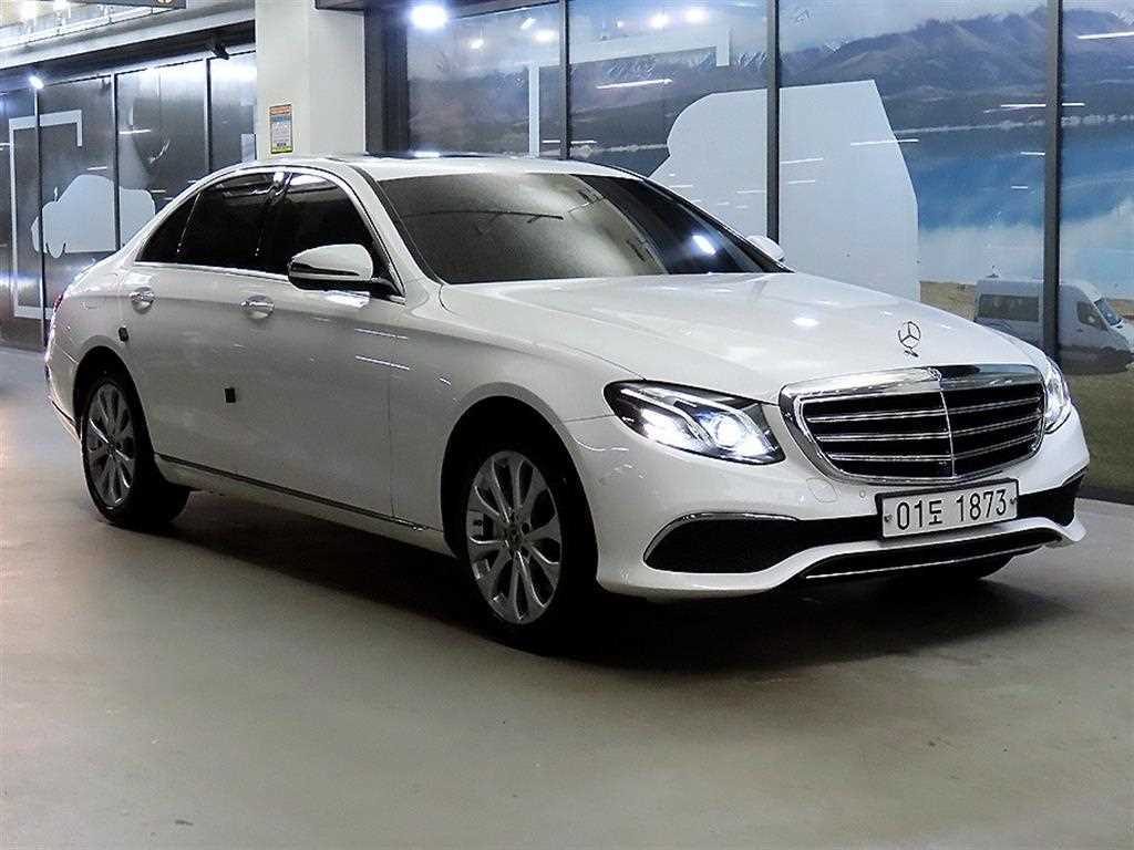 Mercedes Benz E class 2019 Blanco - Importación desde Corea - HF Imports Iquique - Foto 1