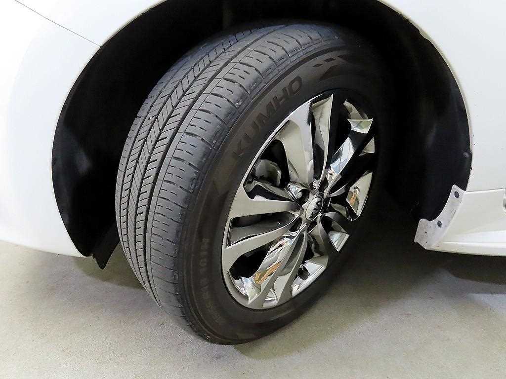 KIA Carnival 2016 Blanco - Importación desde Corea - HF Imports Iquique - Foto 20