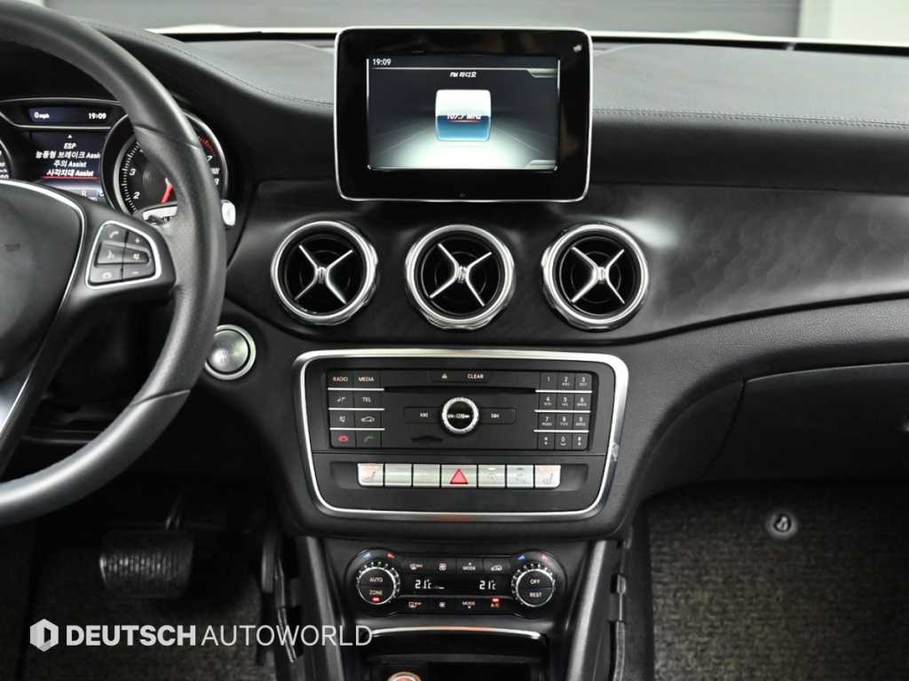 Mercedes Benz GLA Class 2018 Blanco - Importación desde Corea - HF Imports Iquique - Foto 14