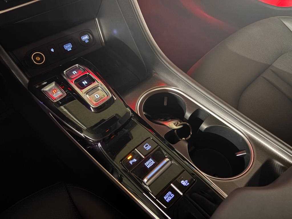 HYUNDAI Sonata - Vista 11