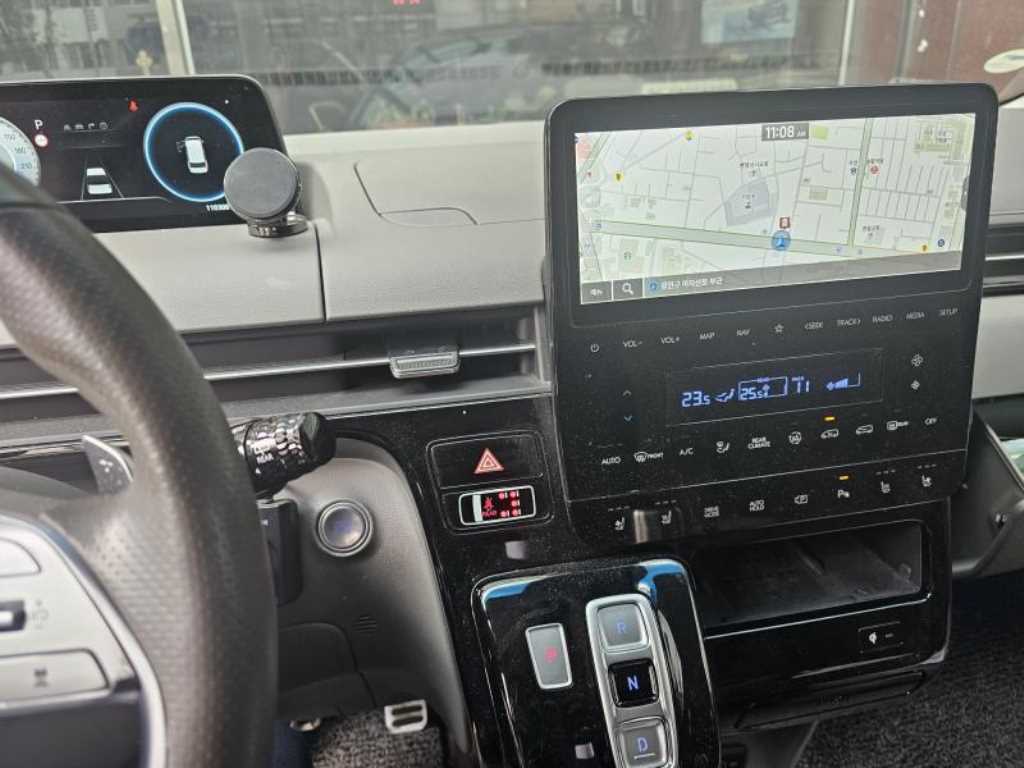HYUNDAI Staria - Vista 10