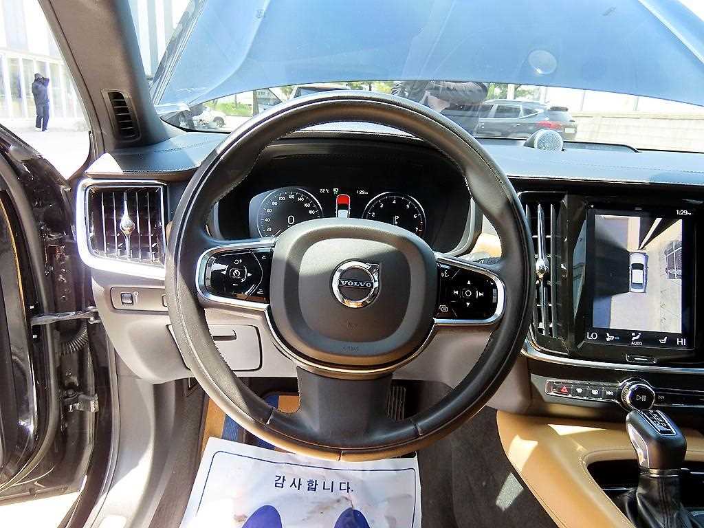 Volvo S90 - Vista 8