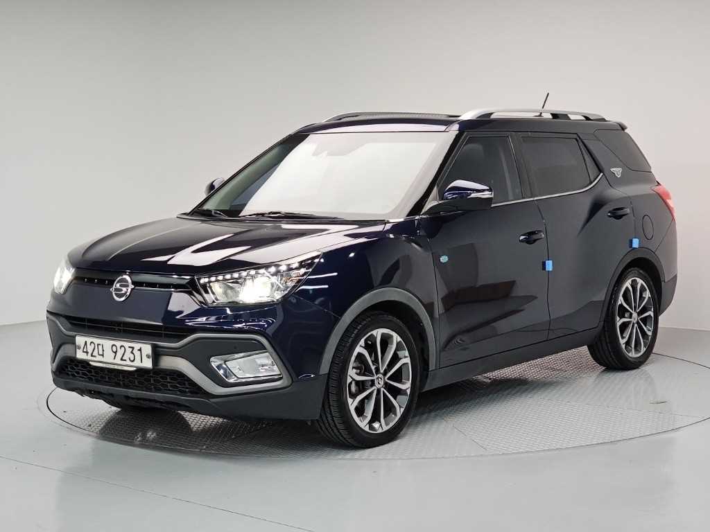 Ssangyong Tivoli 2017 Azul - Importación desde Corea - HF Imports Iquique - Foto 1