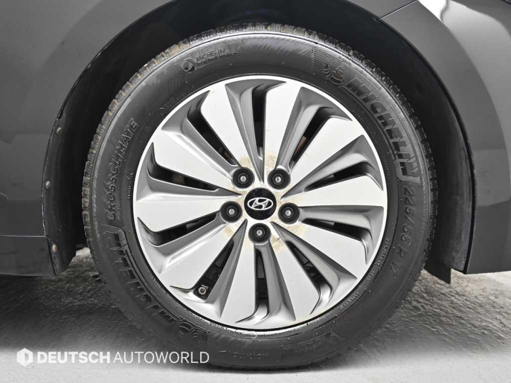 HYUNDAI Grandeur - Vista 5