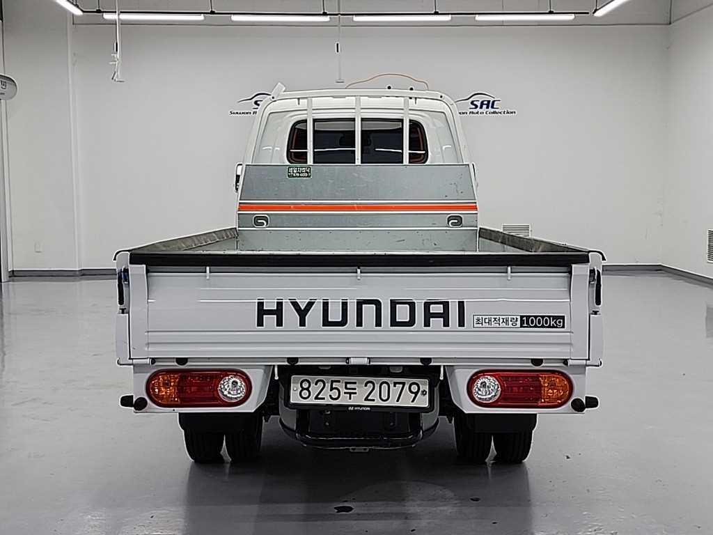 Small Truck Cargo (small) - Vista 3