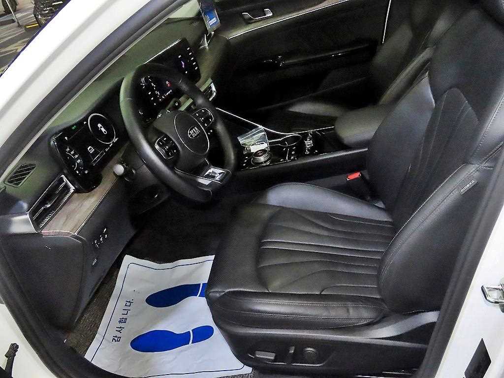 KIA K5 - Vista 6