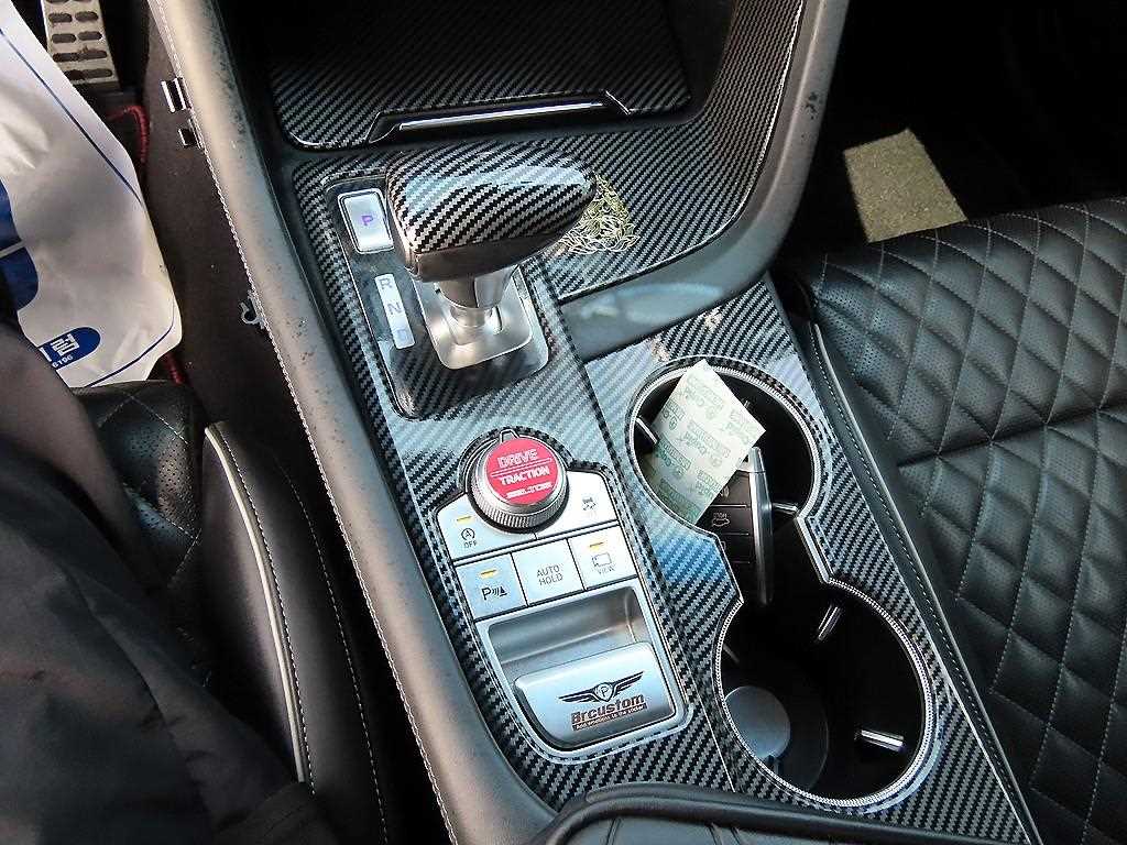 Genesis G70 - Vista 11