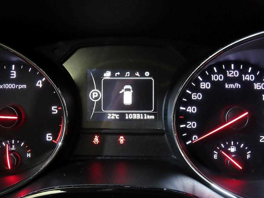 KIA Carnival - Vista 9