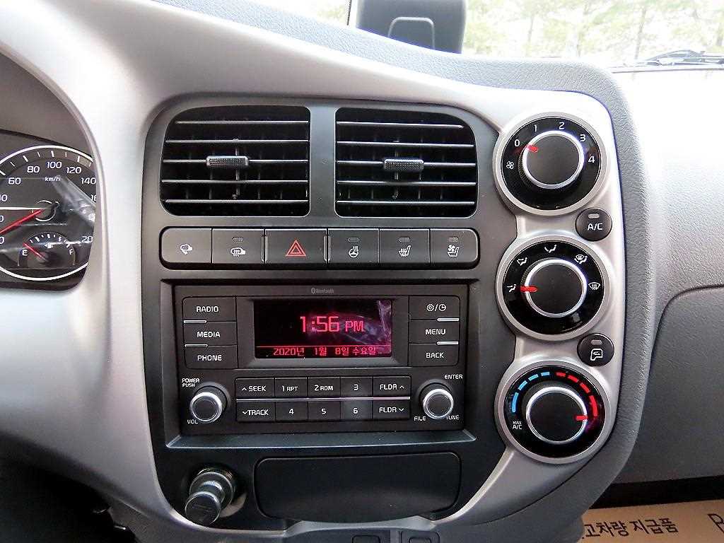 Small Truck Normal Box(High Deck) 2025 Blanco - Importación desde Corea - HF Imports Iquique - Foto 14