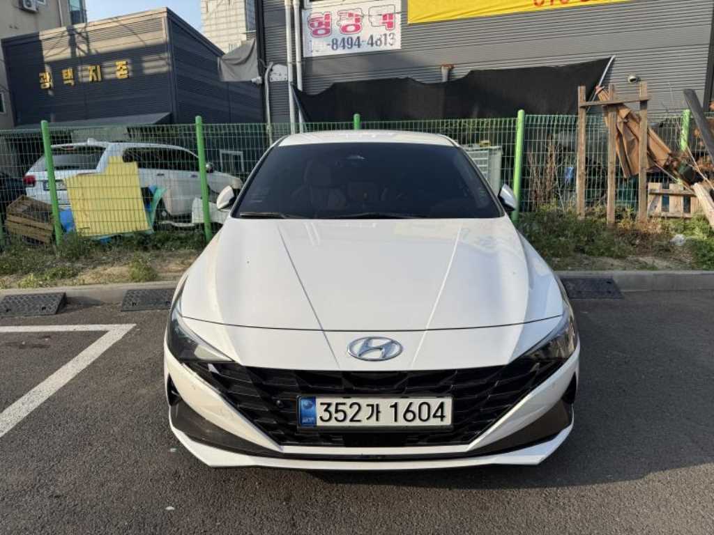 HYUNDAI Avante 2021 Blanco - Importación desde Corea - HF Imports Iquique - Foto 1