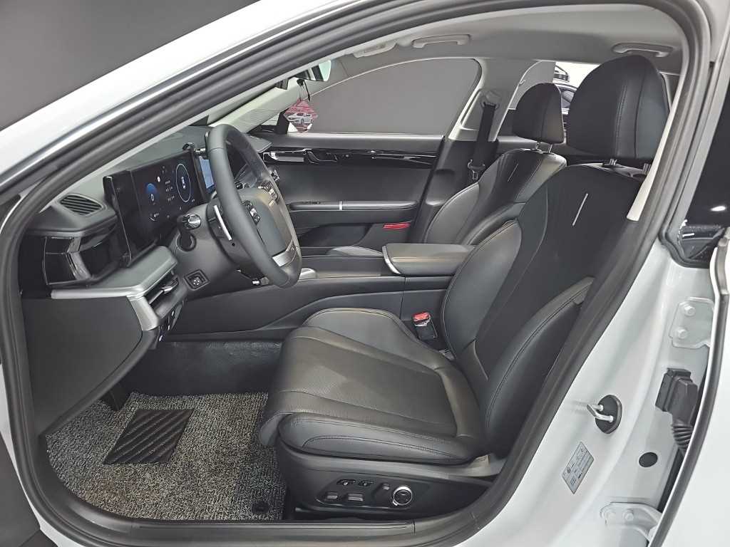 HYUNDAI Grandeur - Vista 11