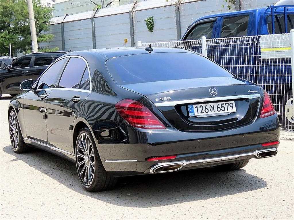 Mercedes Benz S Class - Vista 3