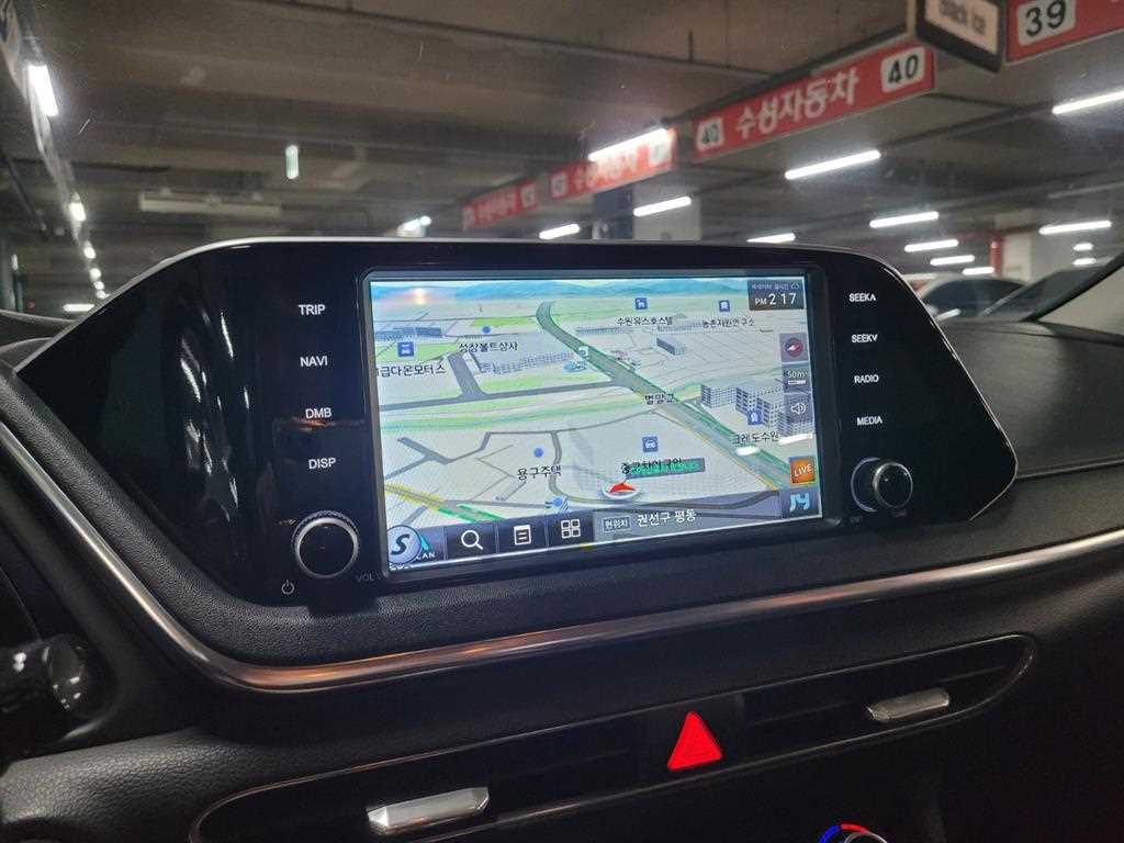 HYUNDAI Sonata - Vista 9