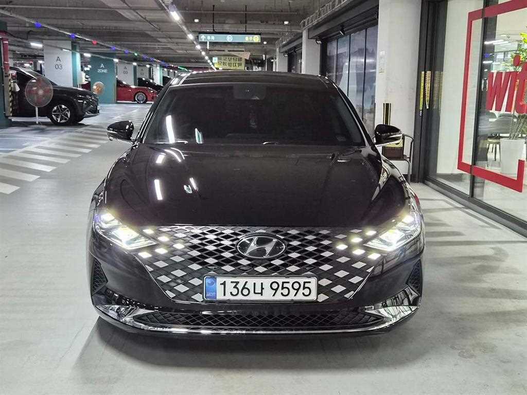 HYUNDAI Grandeur - Vista 2