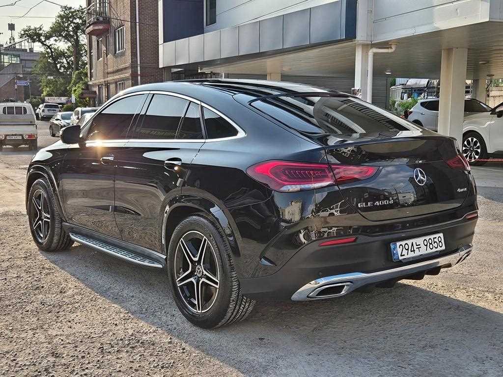 Mercedes Benz GLE Class - Vista 3