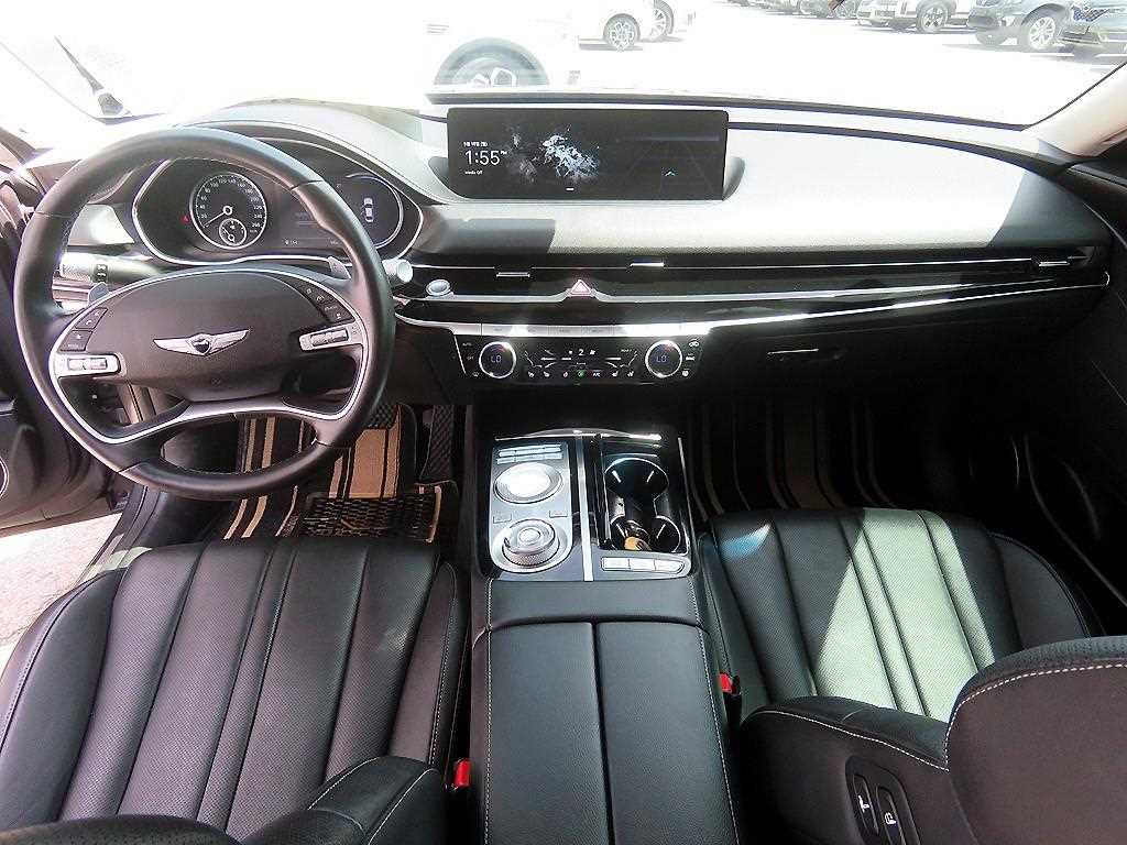 Genesis G80 - Vista 9